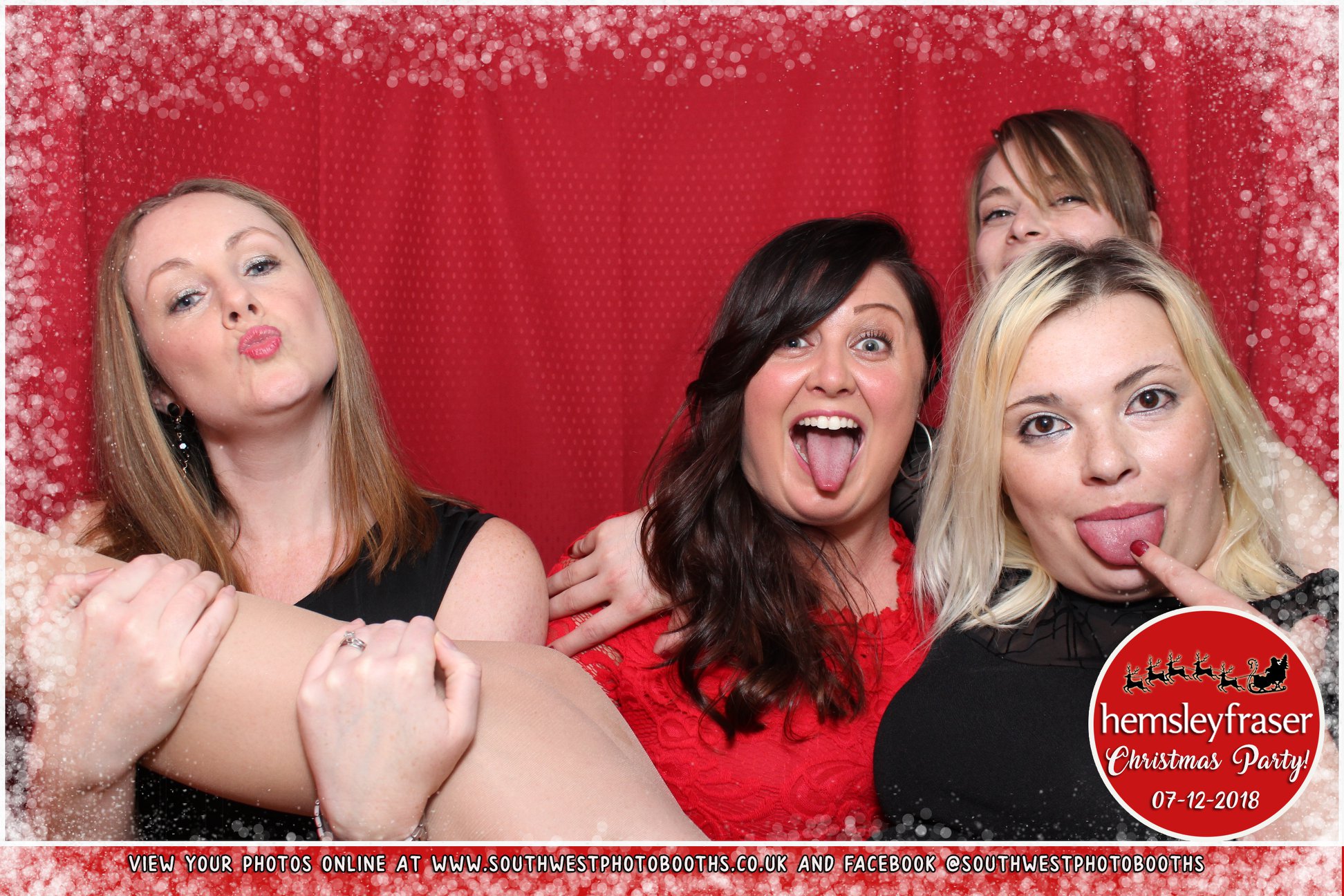 Hemsley Fraser Christmas Party | View more photos from the event at gallery.southwestphotobooths.co.uk/u/SWPB/Hemsley-Fraser-Christmas-Party